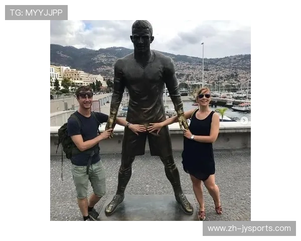 C罗专属肌肉训练计划揭秘 打造强悍体魄的科学方法与秘诀